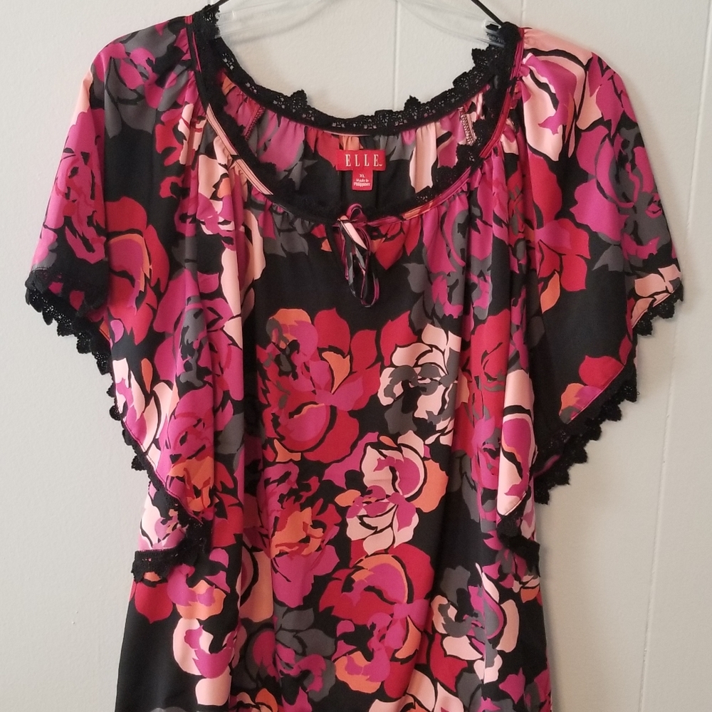 Elle Blouse